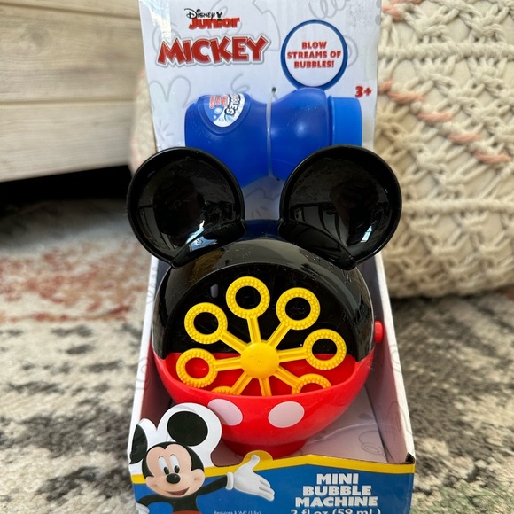 New Disney Junior Mickey Mouse Mini Bubble Machine & Bubbles kids - Picture 7 of 10